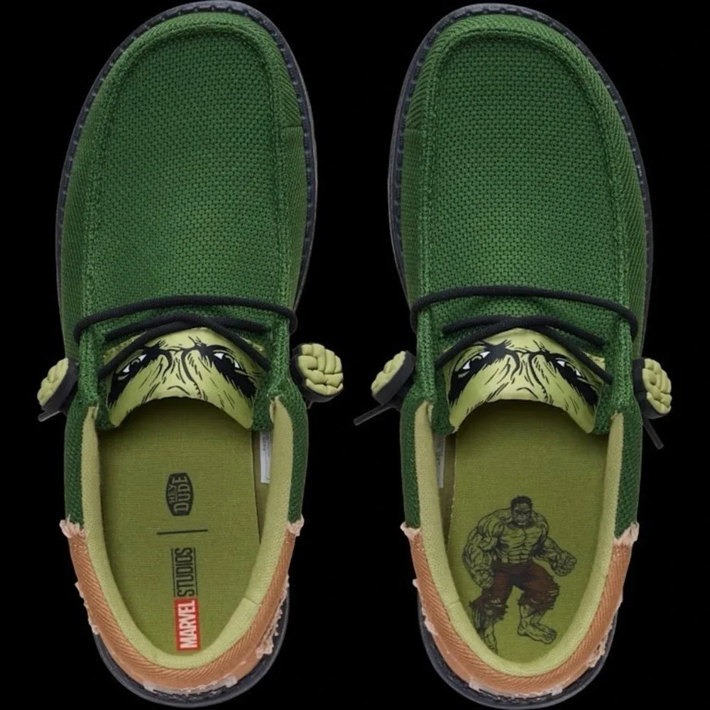 NEW Hey Dude Marvel Hulk Wally Funk Men's Slip On Shoes Sz 10 In Hand